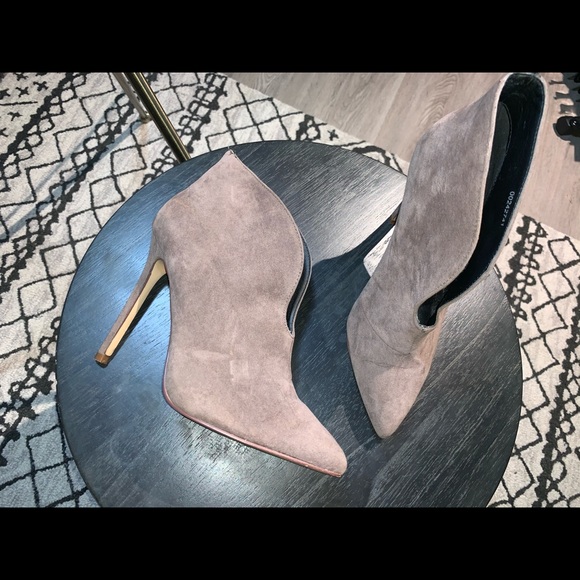 Suede heel booties - Picture 2 of 3